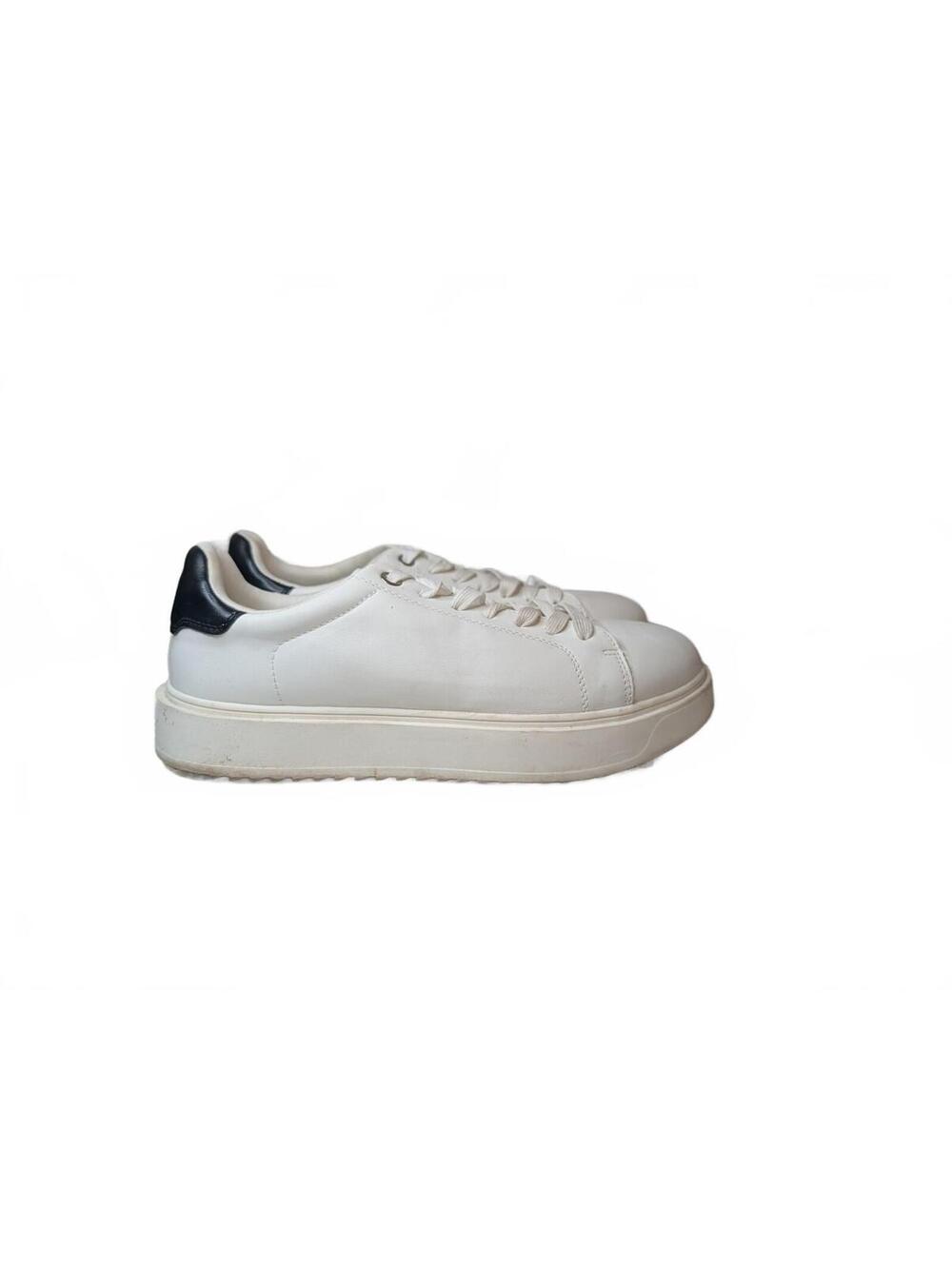 Torrid Faux Leather Low-Top Casual Sneakers Women's Size 12 WW